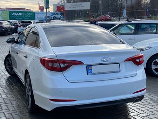 Hyundai Sonata foto 5