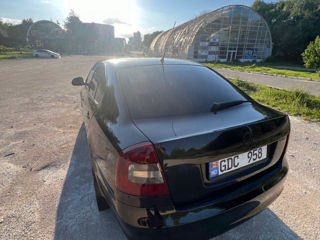 Skoda Octavia foto 3