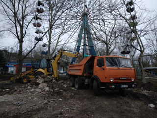 *Evacuarea deseilor de la construcți,apartamente muncitori,kamaz,bobcat.