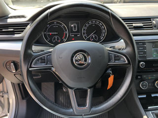 Skoda Superb foto 12