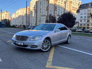 Mercedes S-Class foto 1