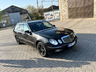 Mercedes E-Class foto 2