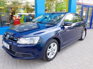 Volkswagen Jetta foto 1