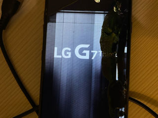 Телефон LG g7