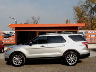 Ford Explorer foto 4