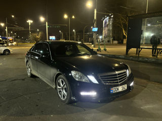 Mercedes E-Class foto 2