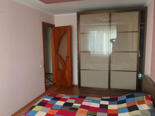 Apartament cu 3 camere, 76 m², Centru, Ialoveni foto 3