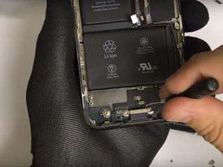 Iphone X Не поступает заряд? Приноси – исправим! foto 1