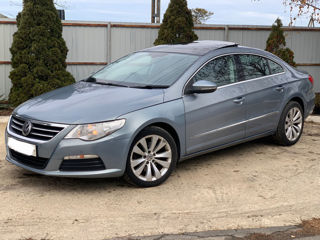 Volkswagen Passat CC foto 2