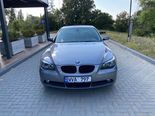 BMW 5 Series foto 1