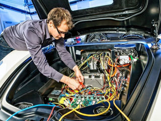 diagnosticarea și repararea sistemului electronic la automobile foto 8