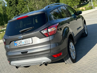 Ford Kuga foto 3