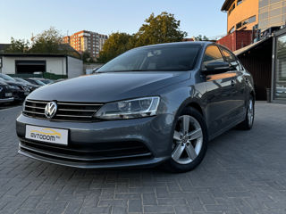 Volkswagen Jetta foto 1