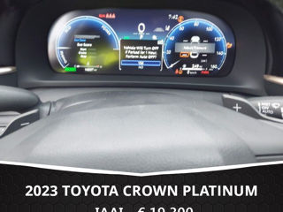 Toyota Crown foto 6