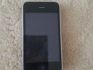 Продам iphone 3g