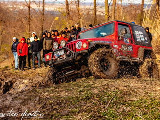 Jeep Wrangler Запчасти/Piese foto 2