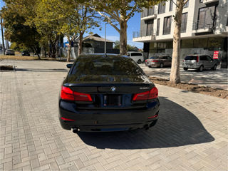 BMW 5 Series foto 4