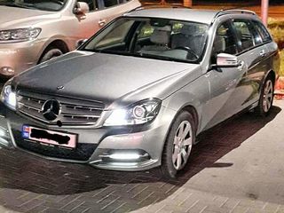 Mercedes C Class foto 2