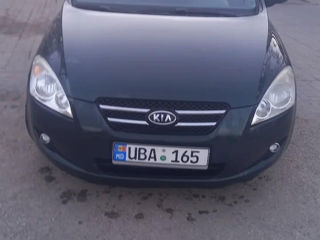 KIA Ceed foto 2