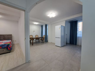 Apartament cu 2 camere, 71 m², Botanica, Chișinău foto 9