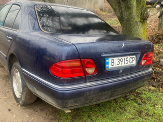 Mercedes E-Class foto 4