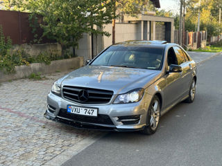 Mercedes C-Class foto 4