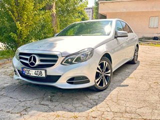 Mercedes E-Class foto 2