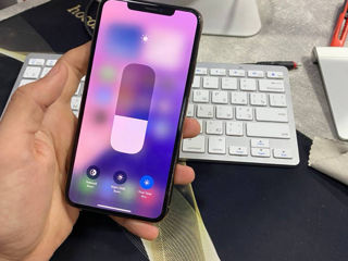 iPhone 11 Pro Max 64gb хорошее состояние!! foto 3