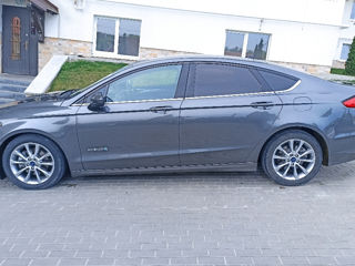 Ford Fusion foto 5