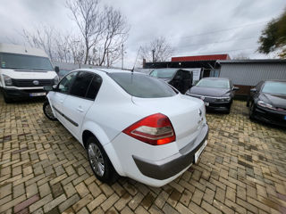 Renault Megane foto 18