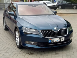 Skoda Superb foto 2