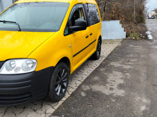 Volkswagen Caddy foto 2