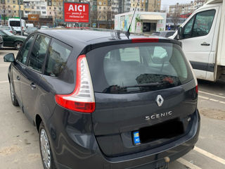 Renault Grand Scenic foto 1