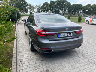 BMW 7 Series foto 4