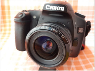 Canon 30D. Body + FIX 24 mm / 28 mm