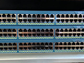 Switch Cisco WS-C4948-10GE foto 2