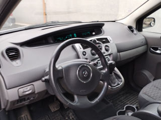 Renault Scenic foto 2