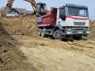 Bobcat Excavator Basculante / Lucrari de terasament foto 6