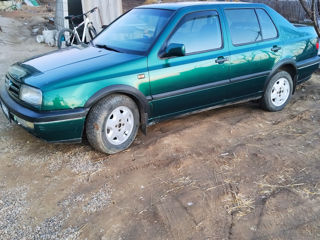 Volkswagen Vento foto 5