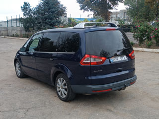 Ford Galaxy foto 2