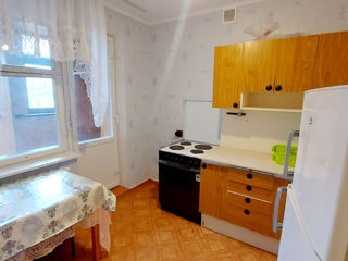 Apartament cu 1 cameră, 43 m², Centru, Chișinău foto 3