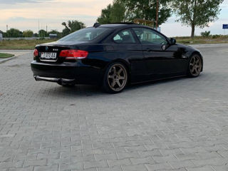 BMW 3 Series Coupe foto 3