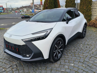 Toyota C-HR foto 2