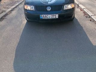 Volkswagen Passat foto 3