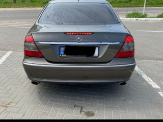 Mercedes E-Class foto 8