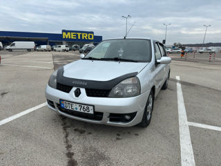 Renault Clio Symbol foto 3