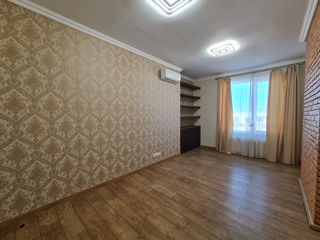 Apartament cu 3 camere, 95 m², Buiucani, Chișinău foto 12