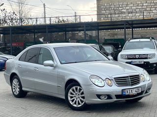 Mercedes E-Class foto 2