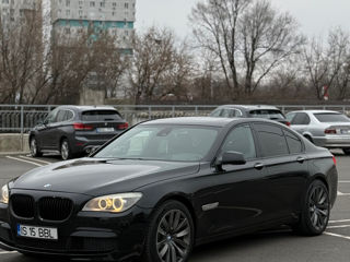 BMW 7 Series foto 3