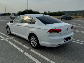 Volkswagen Passat foto 1